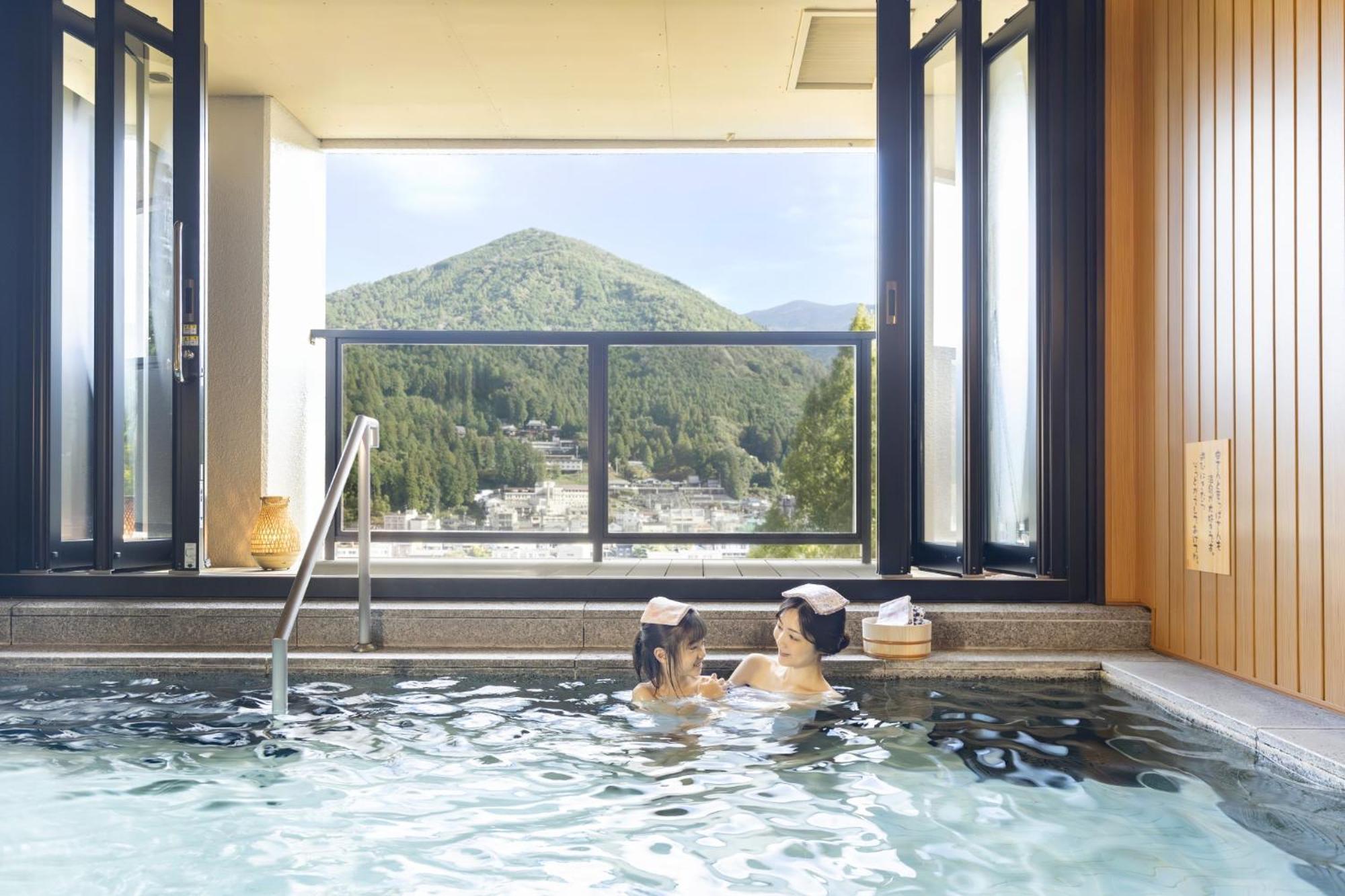Ooedo Onsen Monogatari Premium Gero Honkan Exterior foto