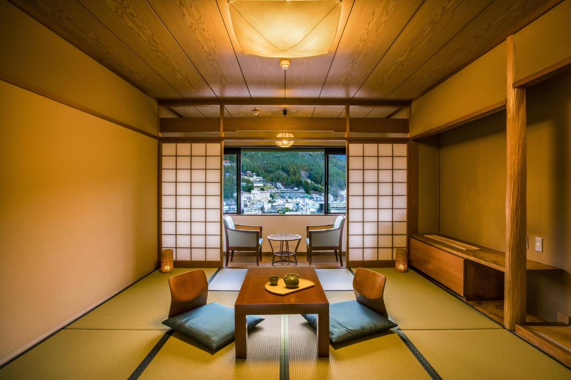 Ooedo Onsen Monogatari Premium Gero Honkan Exterior foto